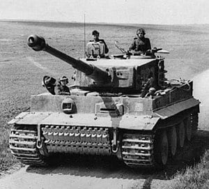 300px-bundesarchiv_bild_101i-299-1805-16_nordfrankreich_panzer_vi_tiger_i-2