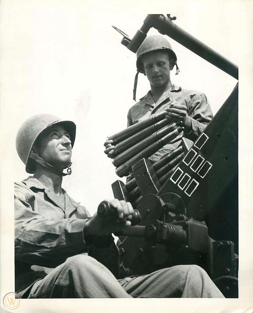 wwii-s-marine-defense-battalion-gun_1_7130d3bfdaaf534e4911875f23d4514a (1)